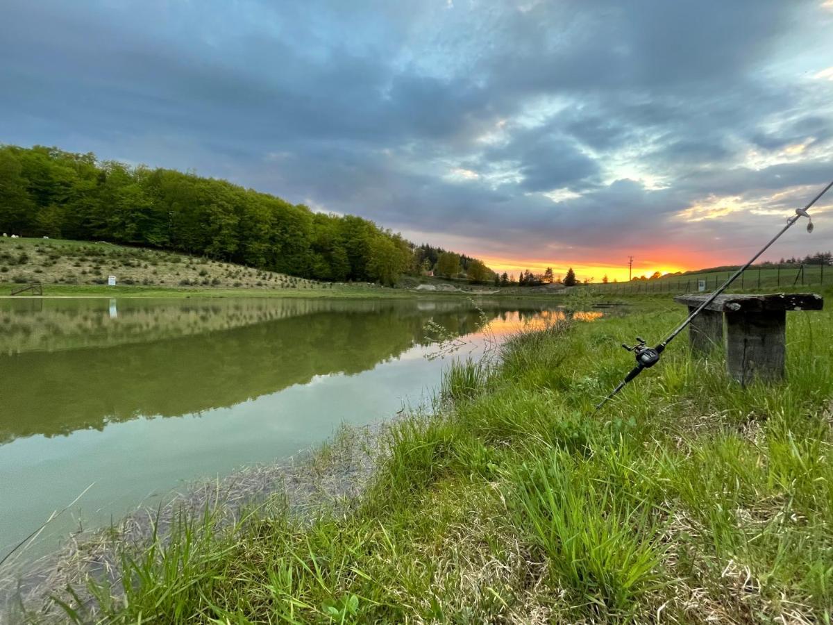 Osada Koszalkowo Wiezyca ชิมบาร์ก ภายนอก รูปภาพ